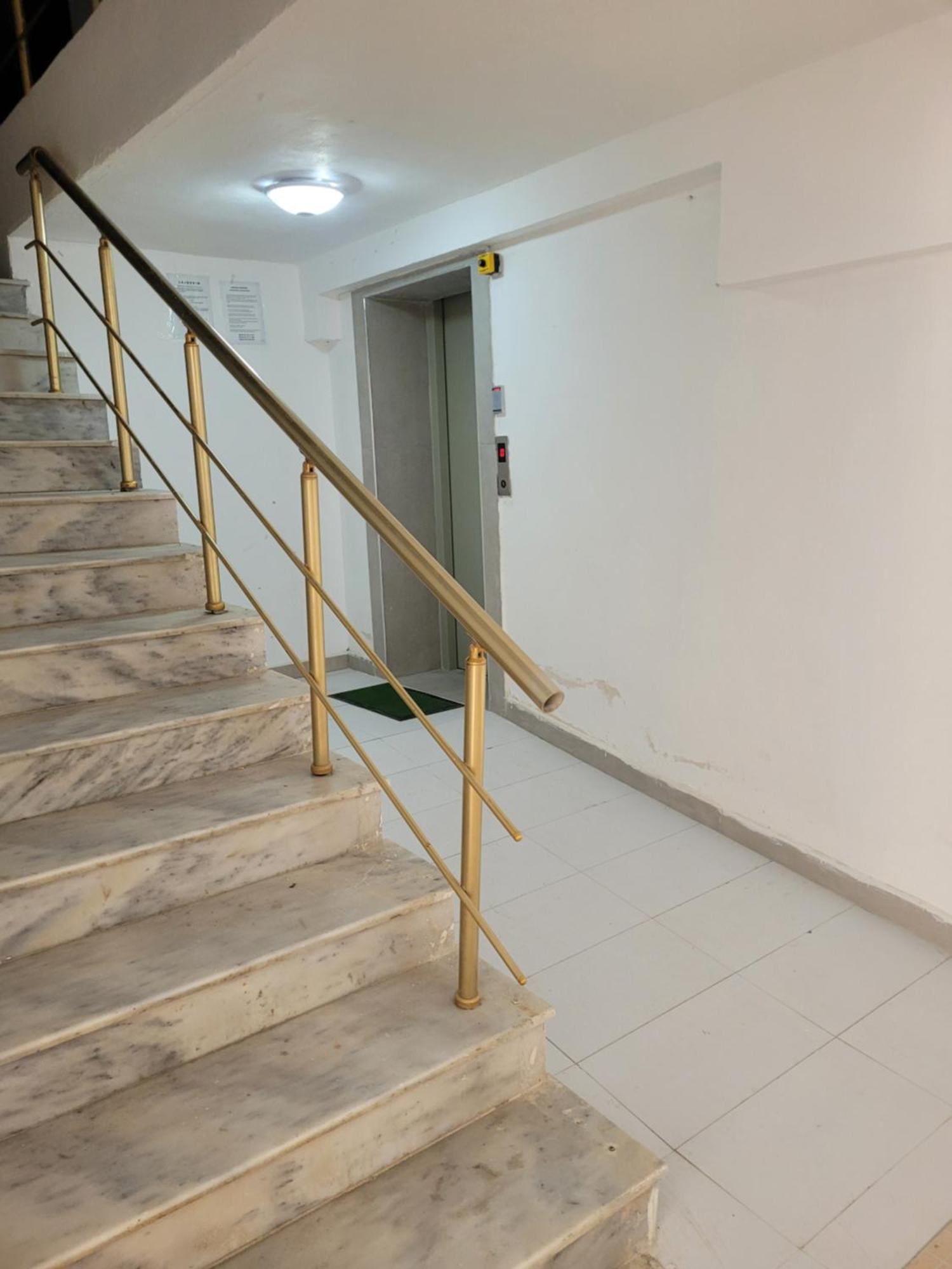 Orange Apartment Golem  Exterior photo